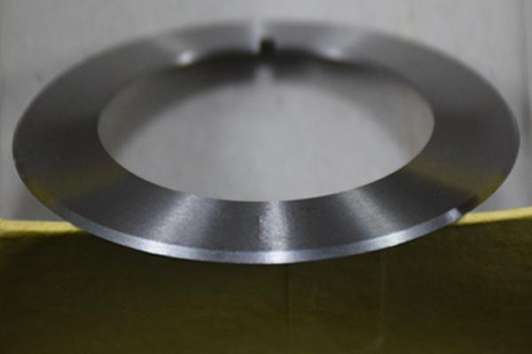 বৃত্তাকার উচ্চ নির্ভুলতা ঘূর্ণনশীল কাটিয়া ব্লেড পিভিসি প্রান্ত ব্লেড ঘূর্ণনশীল ব্লেড কাটিয়া মেশিন কাগজ পাইপ আঠালো টেপ কাটিয়া মেশিন ব্লেড 3