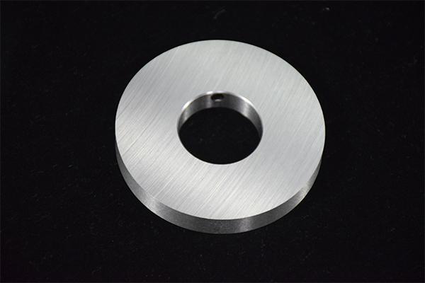 বৃত্তাকার উচ্চ নির্ভুলতা ঘূর্ণনশীল কাটিয়া ব্লেড পিভিসি প্রান্ত ব্লেড ঘূর্ণনশীল ব্লেড কাটিয়া মেশিন কাগজ পাইপ আঠালো টেপ কাটিয়া মেশিন ব্লেড 18